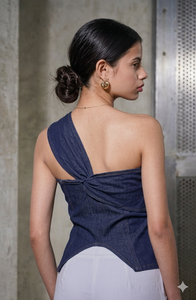 Achetez une robe salopette pour femme en tissu mélangé coton, idéale pour les fêtes et les occasions décontractées, avec taille personnalisable disponible. - Product Image 4