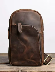 Sac messager vintage en cuir véritable pour homme avec logo personnalisé et chaînes décoratives - Product Image 6
