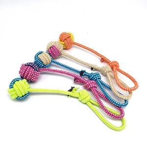 Jouets pour chiens et chats personnalisables pour Noël : Corde à mâcher anti-morsure à double nœud, jouet interactif, laisse en corde - Product Image 1