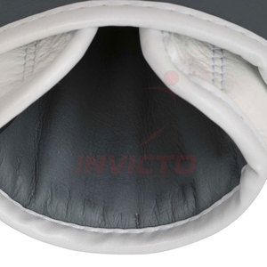 Guantes de boxeo de sparring con cierre de muñeca reforzado, diseñados para un práctica consistente y la comodidad del atleta. - Product Image 5