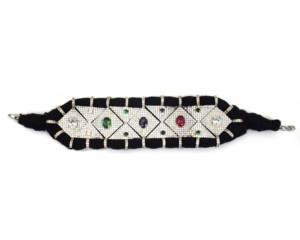 กำไลข้อมือถักแบบมาคราเม่ประดับเพชรพร้อมสายต่อสำหรับผู้หญิง - Product Image 2