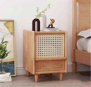 Mesa de Noche Moderna de Mimbre/Madera con Diseño Floral Pintado a Mano, Ecológica, Muebles para el Hogar, Dormitorio, Vietnam - Product Image 3