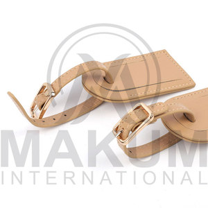 Étiquette de bagage en cuir véritable personnalisée MAKUM INTERNATIONAL avec logo, étiquette d'identification de valise de voyage haut de gamme, boucle en métal - Product Image 6