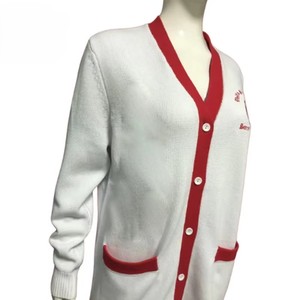 Cárdigan de Punto Transpirable Personalizado con Cuello en V, Mezcla de Lana/Acrílico, de Alta Calidad, para Hermandades y Fraternidades Universitarias - Product Image 6