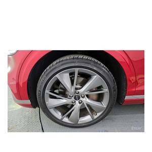 Genesis GV70 3.5T essence 2022, transmission intégrale, 8 965 km, conduite à gauche, boîte automatique, sièges en cuir, caméra de recul - Product Image 5