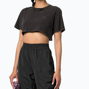 Débardeur court noir à col rond pour femme, couleur unie, tricoté, 100% coton, longueur courte, débardeur personnalisé avec logo pour femme - Product Image 6