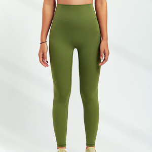Leggings de yoga pour femmes, taille haute, sans couture, longueur intégrale, couleur noire unie, en spandex et nylon, avec taille élastique - Product Image 2