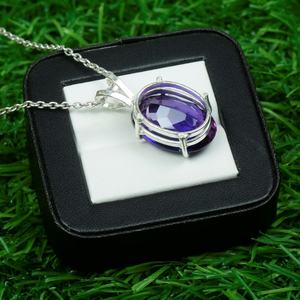 Colgante Clásico de Lujo con Tanzanita Ovalada Grande, Engaste de Bisel Vintage, Plata de Ley 925, Piedra de Nacimiento de Diciembre, Gema Azul Natural - Product Image 2