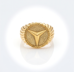 DIVYORO Bague festive classique pour homme en cuivre et laiton plaqué or à motif géométrique chevron - Product Image 1