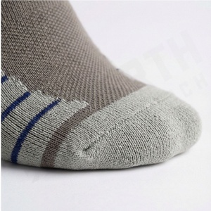 Crew <b>Socks</b> Men Women <b>Running</b> Athletic Sport Breathable Moisture Wicking Striped Gray Blue Summer <b>Compression</b> Support - Product Image 6