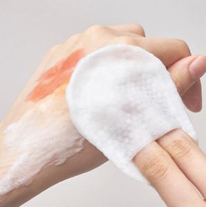 DELLA BORN Lingettes Nettoyantes à la Cerise : Éliminent le Maquillage et les Impuretés sans Effort grâce à l'Extrait de Cerise pour une Peau Propre et Rafraîchie - Product Image 4