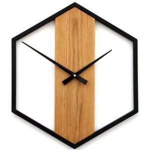 Horloge murale hexagonale en bois et métal, horloge décorative minimaliste moderne, accent d'intérieur contemporain pour la maison - Product Image 1