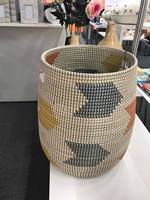 Panier de rangement en jonc de mer tressé à la main pour enfants, design moderne minimaliste de luxe multicolore, conception flexible, durable et écologique