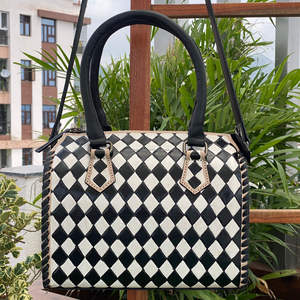 New Checkered Design Custom logo OEM ODM Genuine Leather Medium Size <b>Duffel</b> Travel <b>Bags</b> for <b>Men</b> & Women Wholesale Carry Duffle - Product Image 5