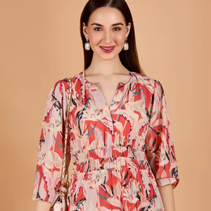 ชุดเดรสชีฟองลายดอกไม้สำหรับงานปาร์ตี้ฤดูร้อนสำหรับผู้หญิง ดีไซน์หรูหรา คอวี ผูกเอว ทรงหลวม ความยาวปานกลาง - Product Image 1