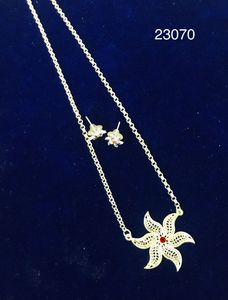 ชุดเครื่องประดับ MOLL JEWELLERS สไตล์อินเดียทันสมัย ชุบทอง 24K ทำจากโลหะผสมสังกะสี ประดับดอกไม้และเพชรซิร์คอน เหมาะสำหรับผู้หญิง เป็นของขวัญสำหรับงานหมั้นหรืองานแต่งงาน-Third - Product Image 5