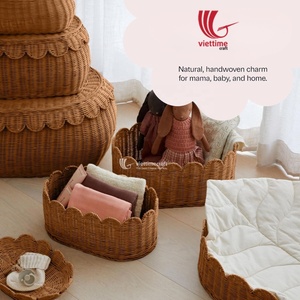 Scalloped Rattan Basket with Cover, Handmade Round Storage Organizer for <b>Home</b> <b>Essentials</b> From Vietnam Handicraft - Product Image 4