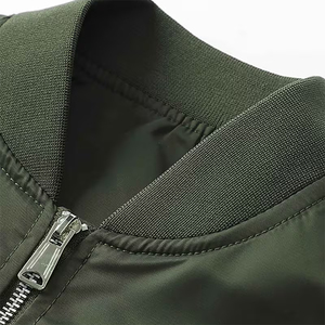 Blouson bomber vert olive pour homme, fermeture éclair, col montant, coupe décontractée, coupe-vent, couleur unie, polyester, coupe régulière, vêtement d'automne - Product Image 6