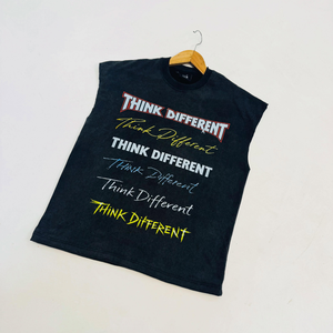 Camiseta Negra sin Mangas para Hombre Five B Think Different, Cuello Redondo, Algodón Jersey, Corte Casual, Logotipo Frontal con Estampado de Letras - Product Image 3