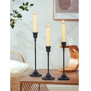 Ensemble de 4 bougeoirs en fer forgé noir au design classique Royal Design, faits à la main, écologiques, luxueux et uniques, pour anniversaire, maison, table - Product Image 4