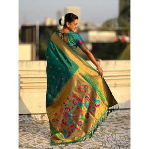 Sari tissé Paithani Zari vert paon élégant de la marque Elite Weaves, robes de soirée élégantes - Product Image 4