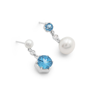 Pendientes de Plata de Ley 925 con Topacio Azul Hexagonal y Perla en Engaste de Bisel, Joyería Clásica para Boda - Product Image 3