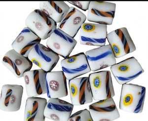 Perles de commerce africaines en gros, mélange de perles en verre Millefiori, perles rondes en spirale, perles tubulaires blanches, perles de rocaille jaunes - Product Image 2