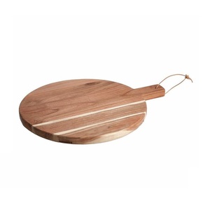 Planche de cuisine en bois de haute qualité, idéale pour préparer des ingrédients frais, servir les repas et ajouter du style à votre espace - Product Image 4