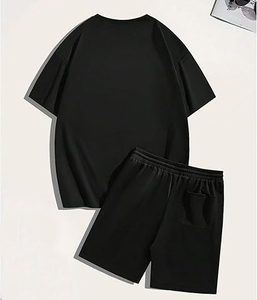 Conjunto de Dos Piezas de Verano para Hombre Personalizado con Camiseta de Manga Corta de Algodón Liso y Pantalones Cortos de Tela Transpirable, Perfecto para Uso Diario - Product Image 6
