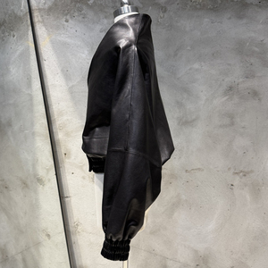Veste Courte Noire en Similicuir pour Femme, Style Designer de Luxe, Manches Lanterne, Vêtement d'Extérieur Décontracté, Vente en Gros - Product Image 6