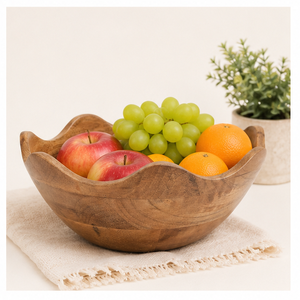 Bol de service décoratif en bois de manguier artisanal, bord ondulé doré, bord festonné, écologique, style farmhouse moderne, pour fruits et salades, pour la maison - Product Image 4