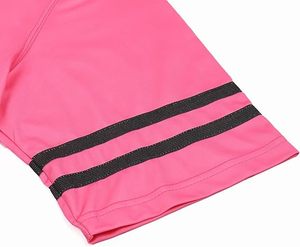 Camiseta Deportiva Rosa de Manga Corta con Rayas Negras en las Mangas, Material Ligero de Poliéster - Product Image 4