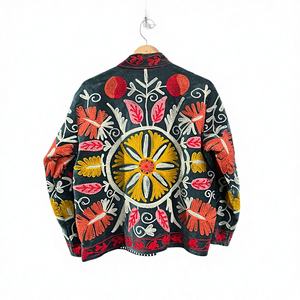 เสื้อแจ็คเก็ตปักลายดอกไม้สไตล์ซูซานี ผ้ากำมะหยี่ ทำมือ สำหรับฤดูหนาว เสื้อแจ็คเก็ตแบบยูนิเซ็กซ์ บุด้วยผ้าฝ้ายด้านใน สไตล์โบโฮฮิปปี้ - Product Image 5