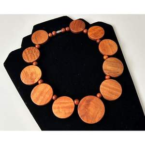 Collier pendentif en bois fait main pour femmes, artisanat en bambou et en bois, bijoux - Product Image 6