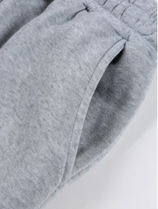 Ensemble de survêtement en molleton gris à imprimé cœur léopard pour femme, coupe oversize, décontracté, pour l'automne - Product Image 3