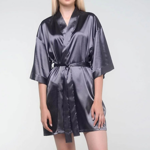 Kimono de Barbier Premium Confortable et Imperméable en Nylon Soyeux pour Client, Robe de Coiffure et de Spa pour Salon de Coiffure - Product Image 1