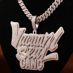 Colgante de Moissanita y Diamante de Oro Sólido de 14 KT con Engaste al Vacío, Estilo Hip-Hop Iced Out, Estético y Atrevido, Personalizado - Product Image 2