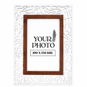กรอบรูปไม้ตกแต่ง 3 มิติสุดหรู สำหรับตั้งโต๊ะและแขวนผนัง | กรอบรูปดอกไม้ลายฉลุเลเซอร์ระดับพรีเมียมสำหรับตกแต่งบ้านและโรงแรม - Product Image 1