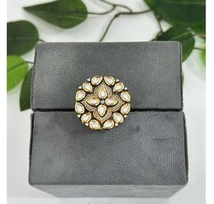 Anillo Ajustable de Latón Chapado en Oro de Primera Calidad Clásico para Mujer, Colección para Bodas y Fiestas - Product Image 2