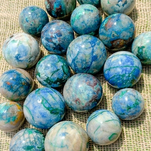 Boule de cristal naturelle Quantum Quattro Sphere en chrysocolle, pierre de guérison, Reiki, méditation, énergie, faite à la main, décoration d'intérieur, vente en gros - Product Image 6