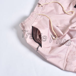 Pantalones de Nieve Negros Impermeables de Moda con Diseño de Estrella Reflectante, Cintura con Cordón Ajustable, Bolsillos Tipo Cargo y Polaina Interior para Botas - Product Image 5