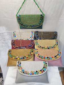Elegante Bolso de Mano de Gamuza con Cristales de Imitación, Adornos Bordados y Cadenas, Ideal para Fiestas y Bodas - Product Image 6