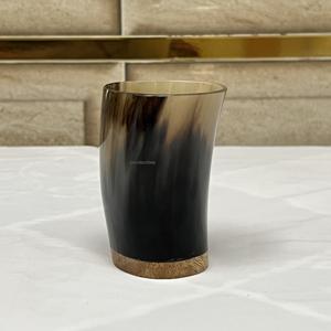 Mug en corne de buffle naturelle de qualité supérieure, fait main, style animalier, durable, avec gravure personnalisable pour la boisson et la décoration intérieure - Product Image 2