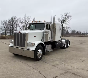 Camión Semirremolque con Cabina Alta 389, el Más Vendido del 2020, con Motor Cummins de 565HP y Transmisión Manual de 13 Velocidades, en Venta - Product Image 1