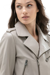 Chaqueta de Cuero para Mujer, Abrigo Cálido de Moda para Otoño e Invierno, Chaqueta Sencilla de PU con Cierre - Product Image 3