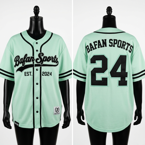 Camiseta de béisbol para mujer de poliéster de punto de 200 GSM, color verde menta con ribete negro, logotipo personalizado bordado, transpirable. - Product Image 1