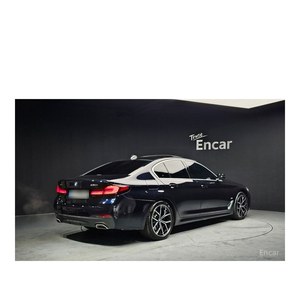 BMW Serie 5 530i XDrive M Sport 2023, Volante a la Izquierda, Caja de Cambios Automática, 21,805 km - Product Image 2