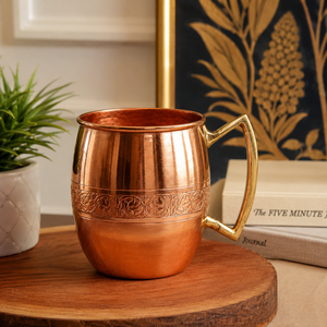 Mug à Moscow Mule 100% cuivre pur avec poignée en laiton |   Mug à boire en cuivre gravé à la main |   Gobelet d'eau ayurvédique premium 500 ml - Product Image 2
