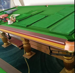 โต๊ะสนุกเกอร์ 7 ฟุต รุ่นคลาสสิค หน้าโต๊ะหินชนวน ขาสีทอง โครงไม้เนื้อแข็งทำมือ - Product Image 1