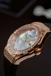 นาฬิกาข้อมือทรงกลม Alexander Ferros 2251FR-19 กระจกแซฟไฟร์ สายยาง กันน้ำลึก 50 เมตร แฟชั่น สแตนเลสสตีล - Product Image 4